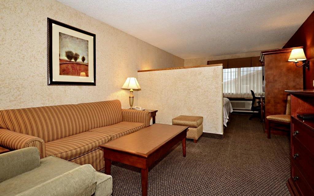 Best Western Plus Rama Inn Redmond Kültér fotó