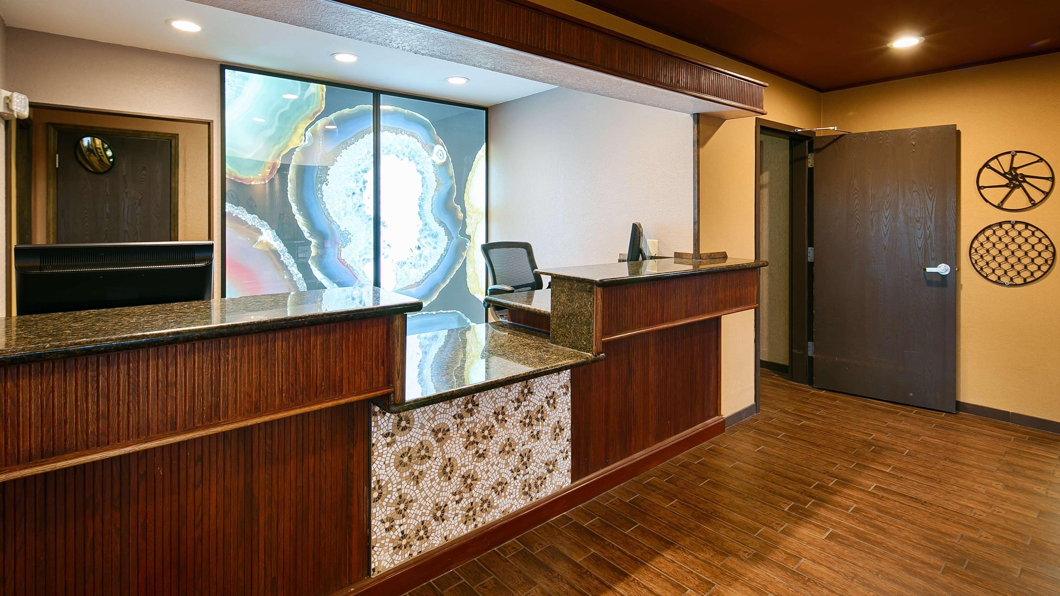 Best Western Plus Rama Inn Redmond Kültér fotó