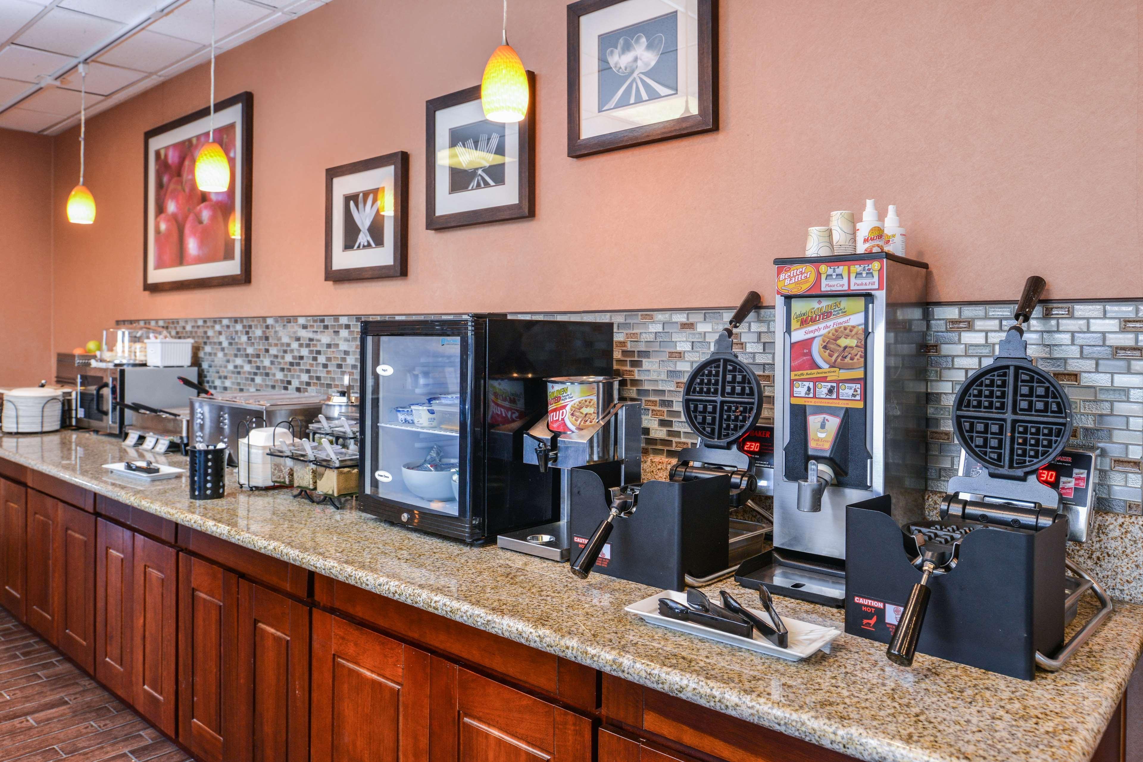 Best Western Plus Rama Inn Redmond Kültér fotó