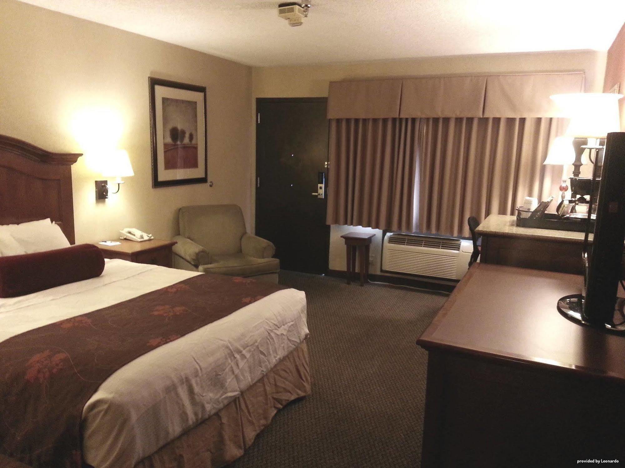 Best Western Plus Rama Inn Redmond Kültér fotó